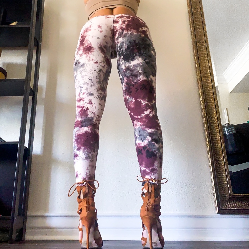 Tie-dye leggings, high waisted